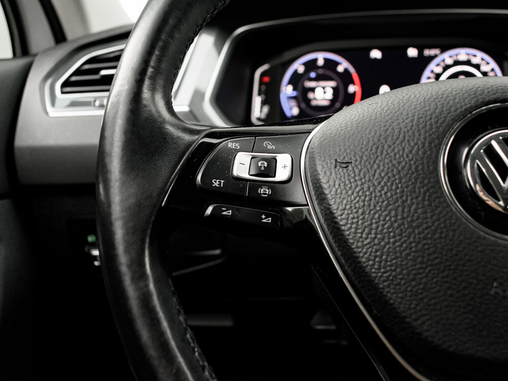 Купить Volkswagen Tiguan 2.0d AMT (150 л.с.) 4WD, 2020 в Екатеренбурге