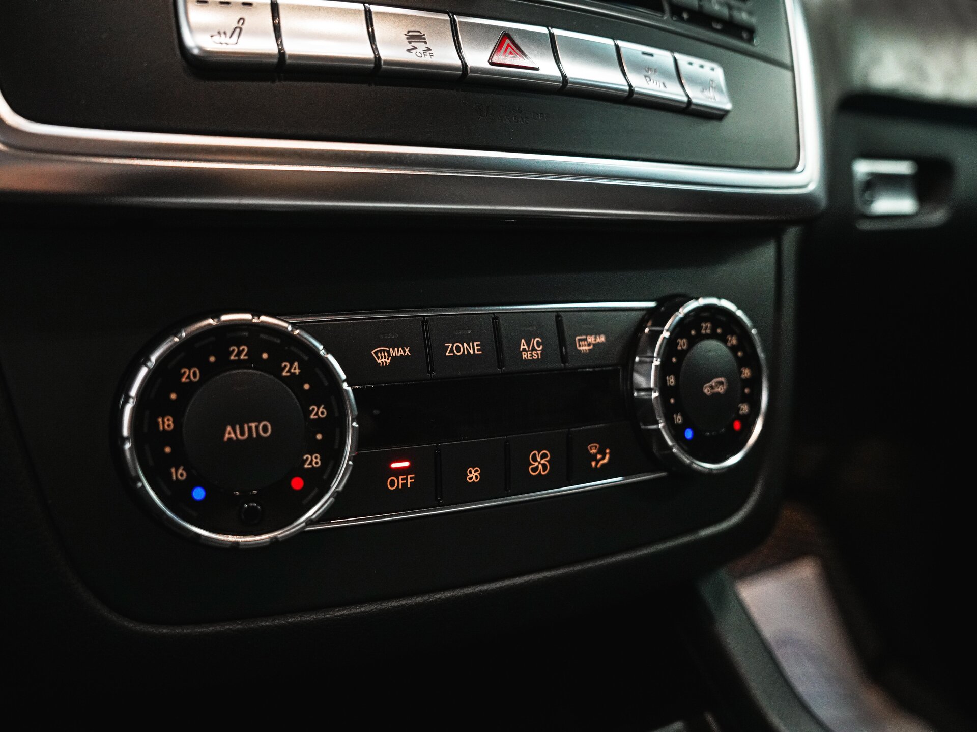 Mercedes-Benz M-Класс 2012 24