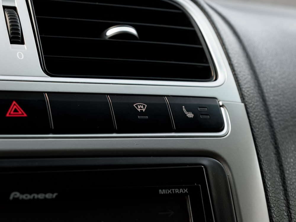 Купить Volkswagen Polo 1.6 AT (105 л.с.), 2013 в Екатеренбурге