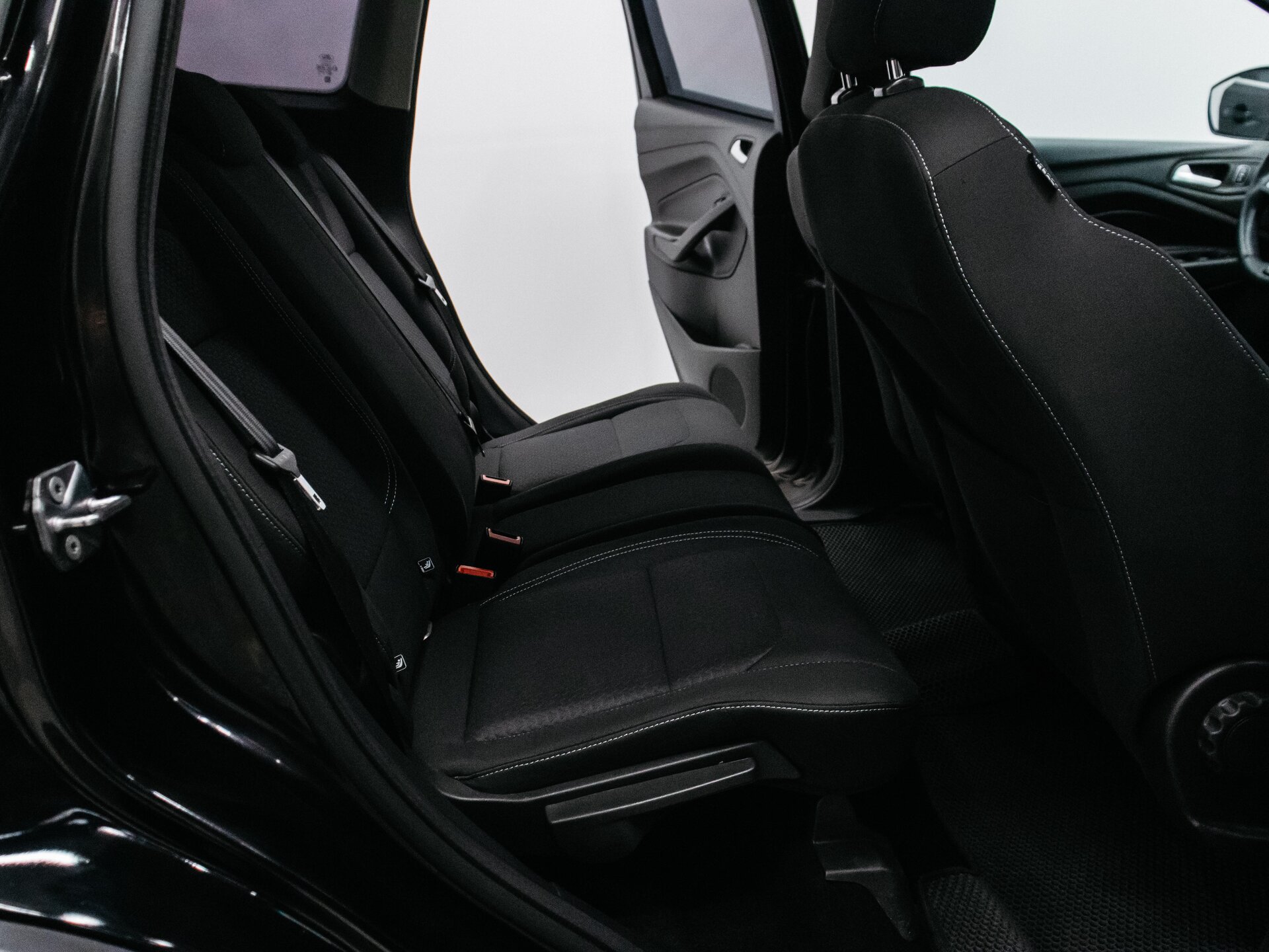 Ford Kuga 2018 27