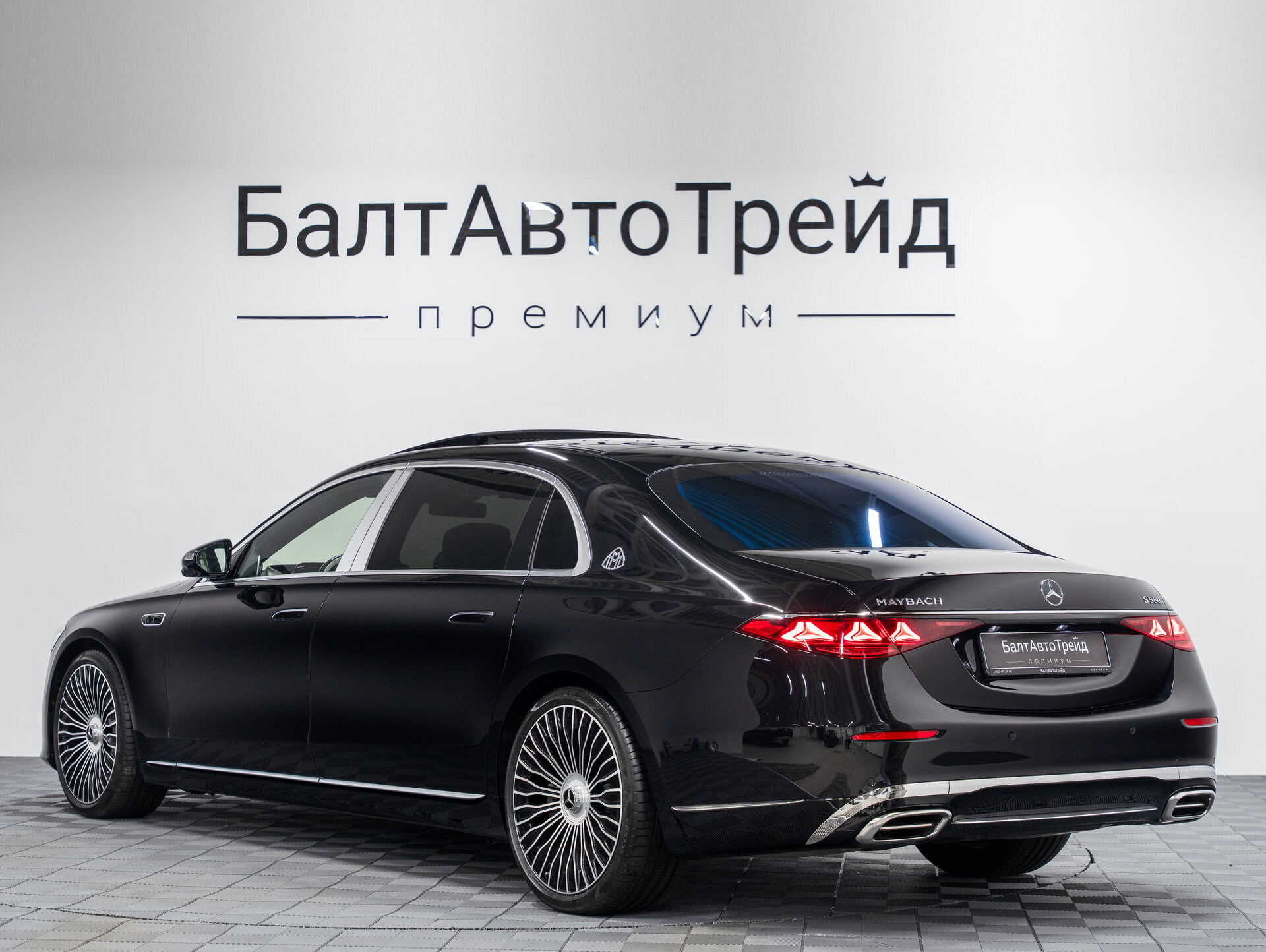 Автомобиль Mercedes-Benz Maybach S-Класс 580 4.0 AT (537 л.с.) 4WD - 13