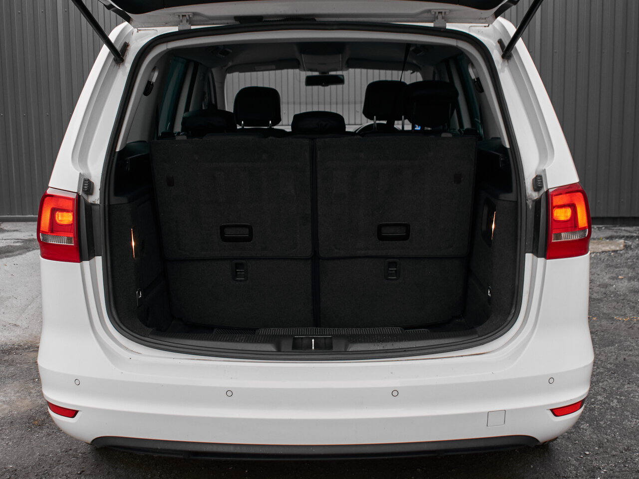 Купить Volkswagen Sharan 1.4 AMT (150 л.с.), 2012 в Екатеренбурге