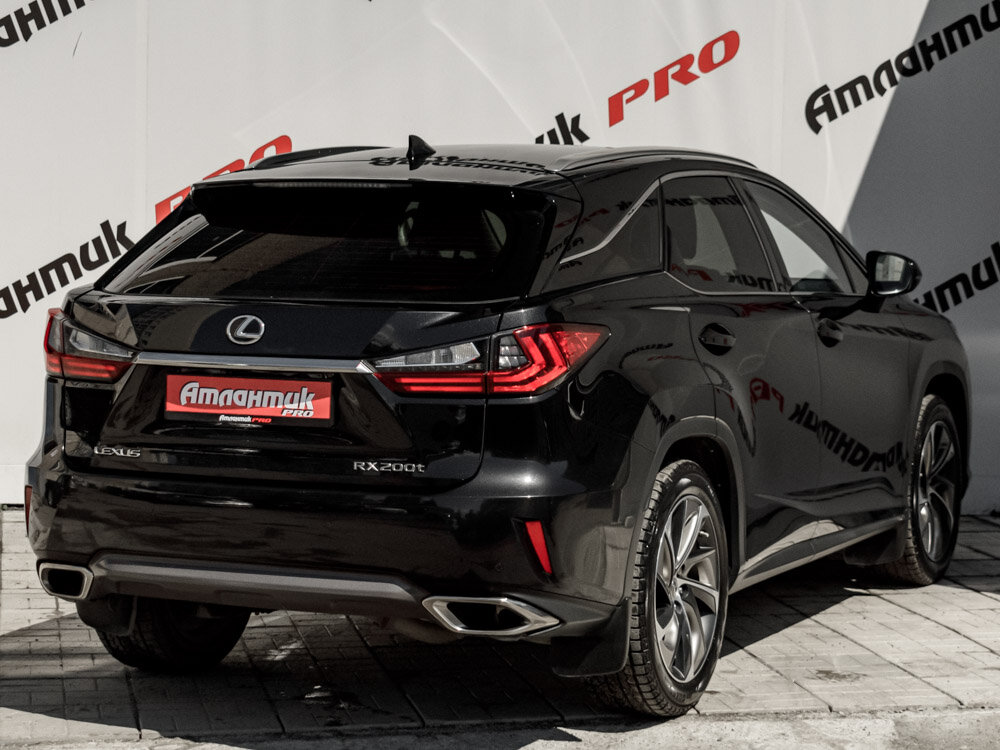 Купить Lexus RX 200t 2.0 AT (238 л.с.) 4WD, 2017 в Екатеренбурге