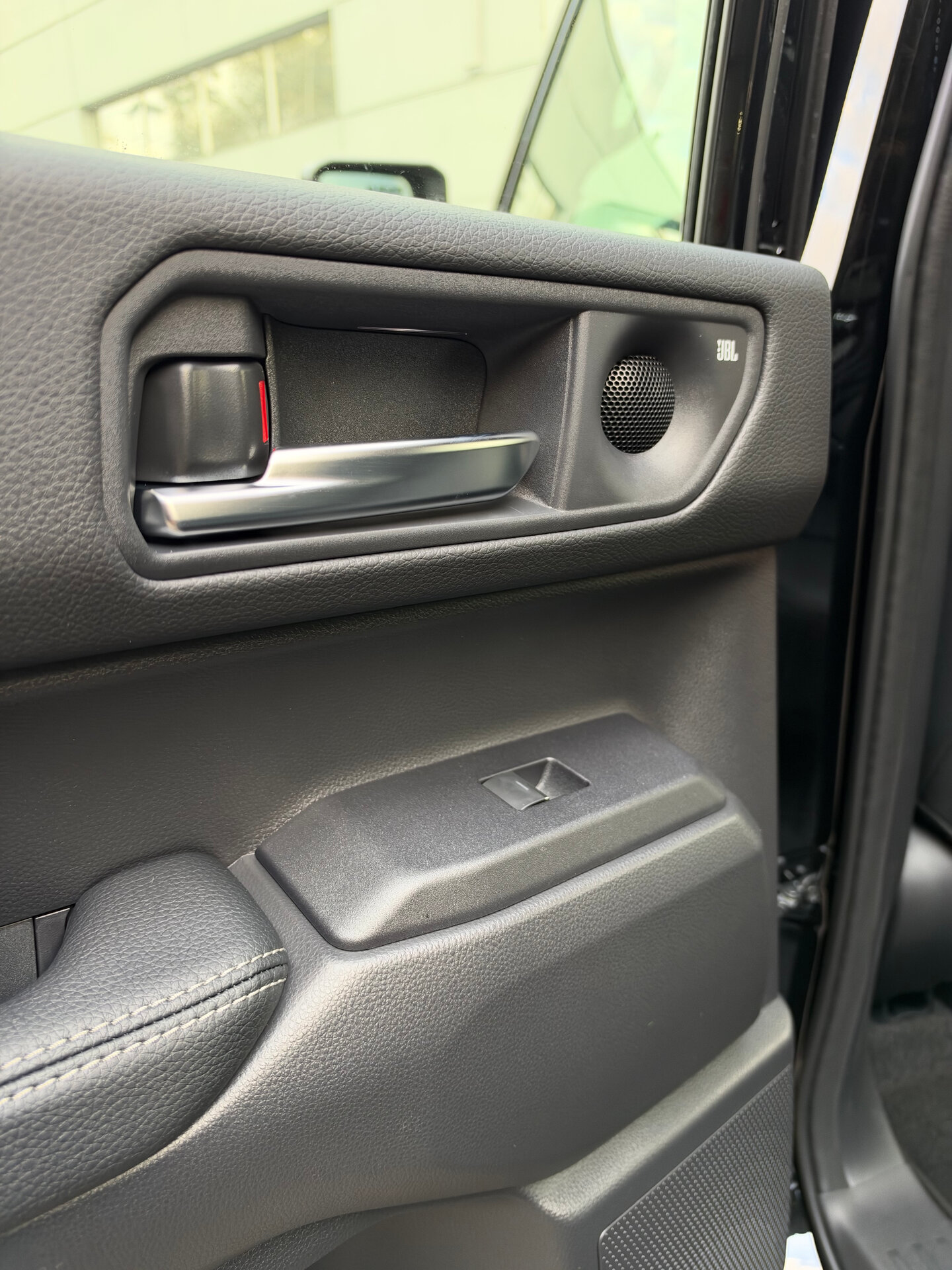Автомобиль Toyota Land Cruiser Prado 2.8d AT (204 л.с.) 4WD - 8