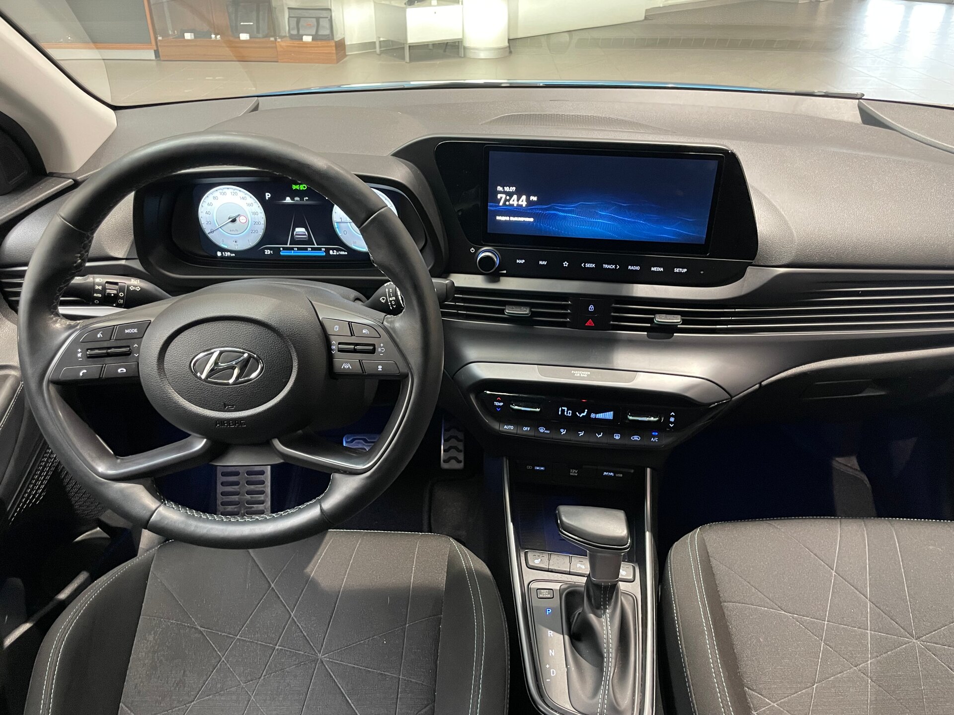Автомобиль Hyundai Bayon 1.4 AT (100 л.с.) - 13