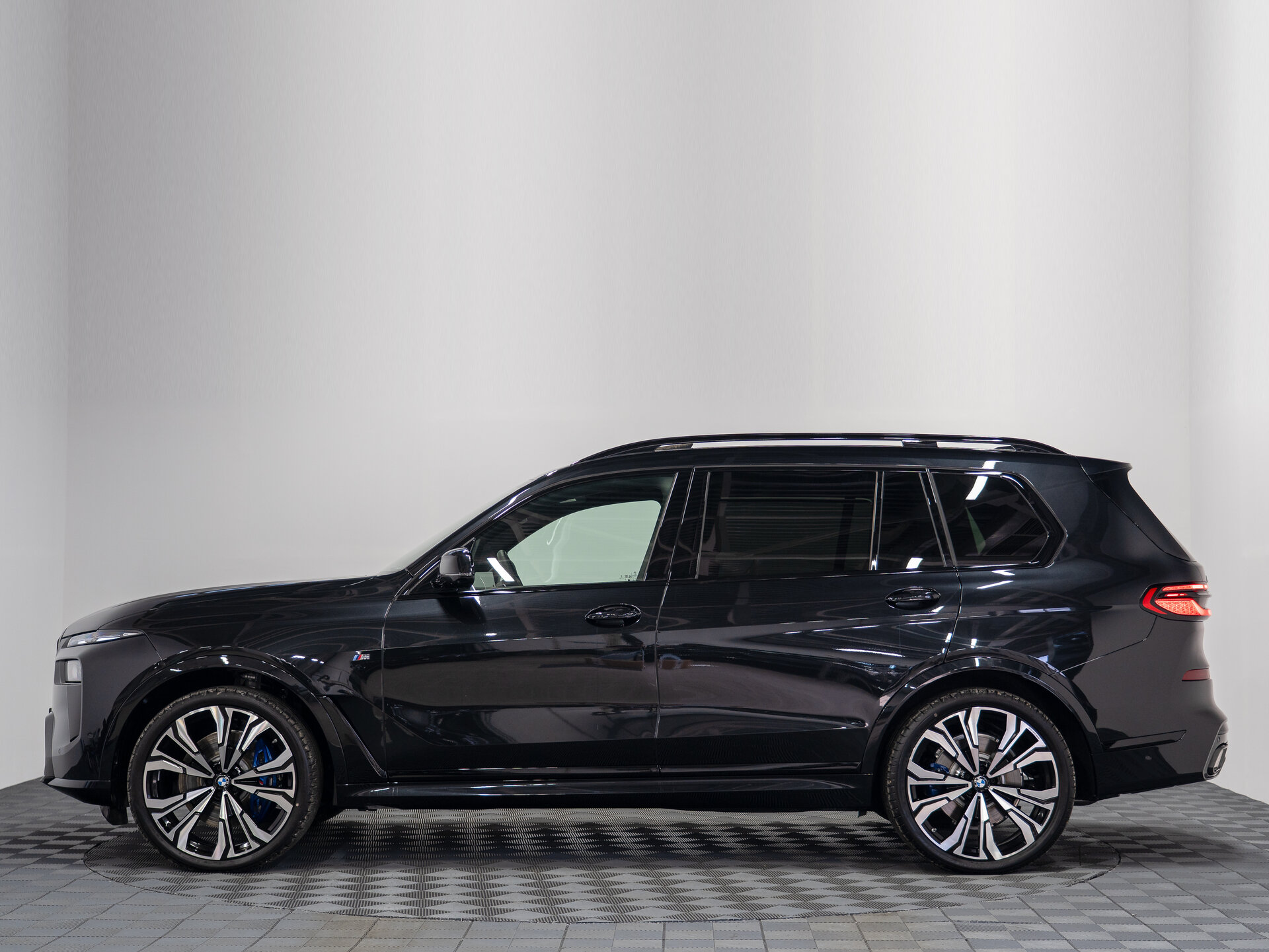 Автомобиль BMW X7 40d 3.0d AT (340 л.с.) 4WD - 12