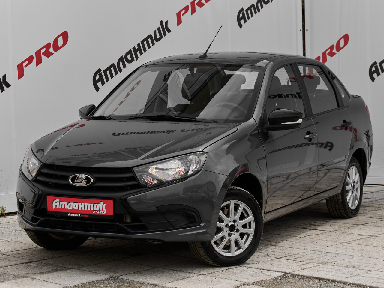 Купить Lada (ВАЗ) Granta 1.6 MT (106 л.с.), 2024 в Екатеренбурге