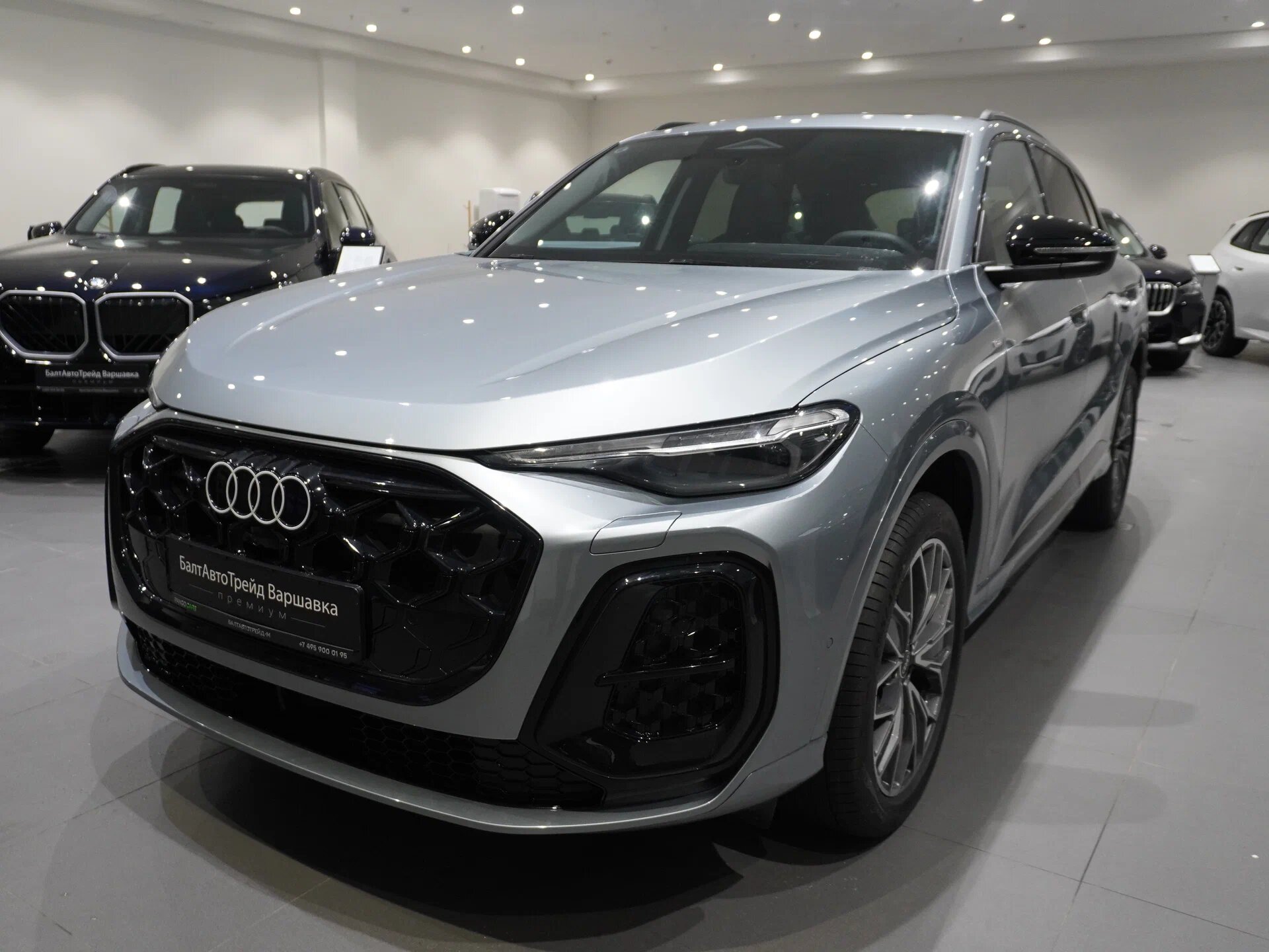 Автомобиль Audi Q5 L 2.0 AMT (204 л.с.) 4WD - 2