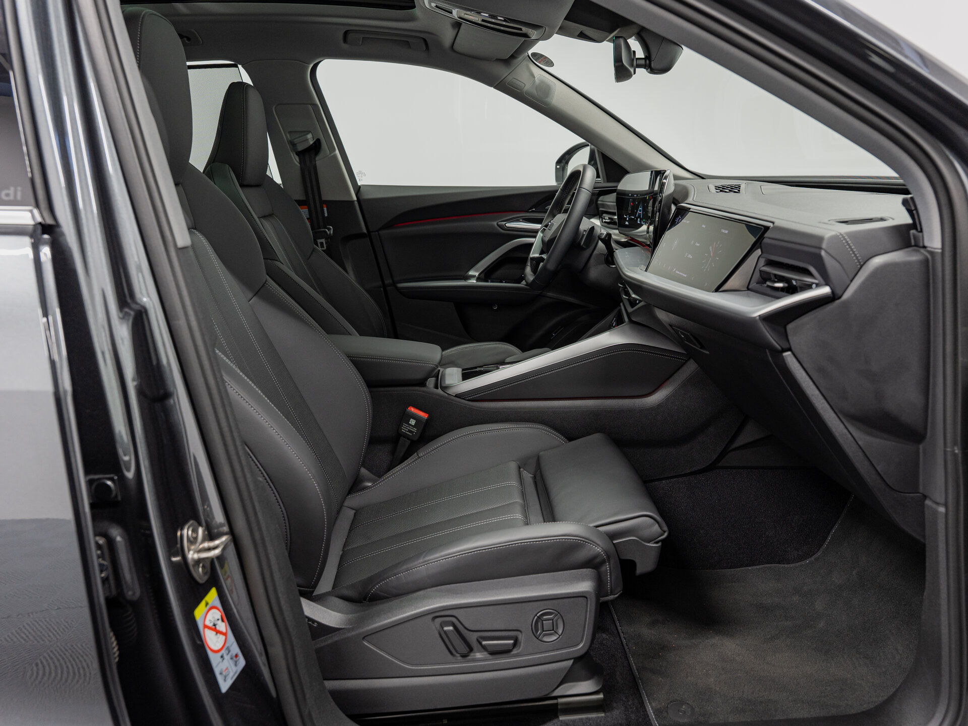 Автомобиль Audi Q5 40 TDI 2.0d AMT (204 л.с.) 4WD - 13