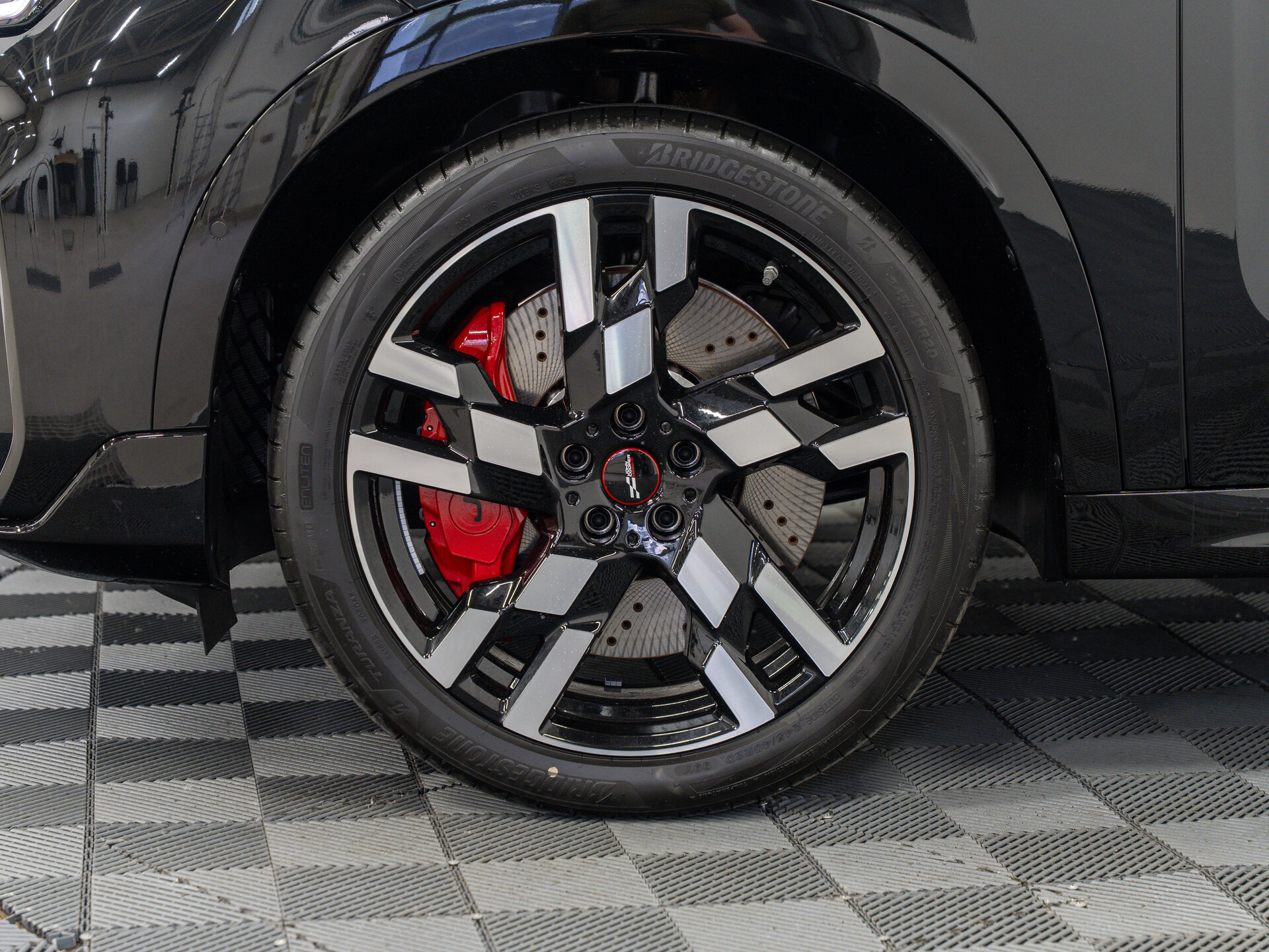 Автомобиль Mini Countryman John Cooper Works 2.0 AMT (300 л.с.) 4WD - 3