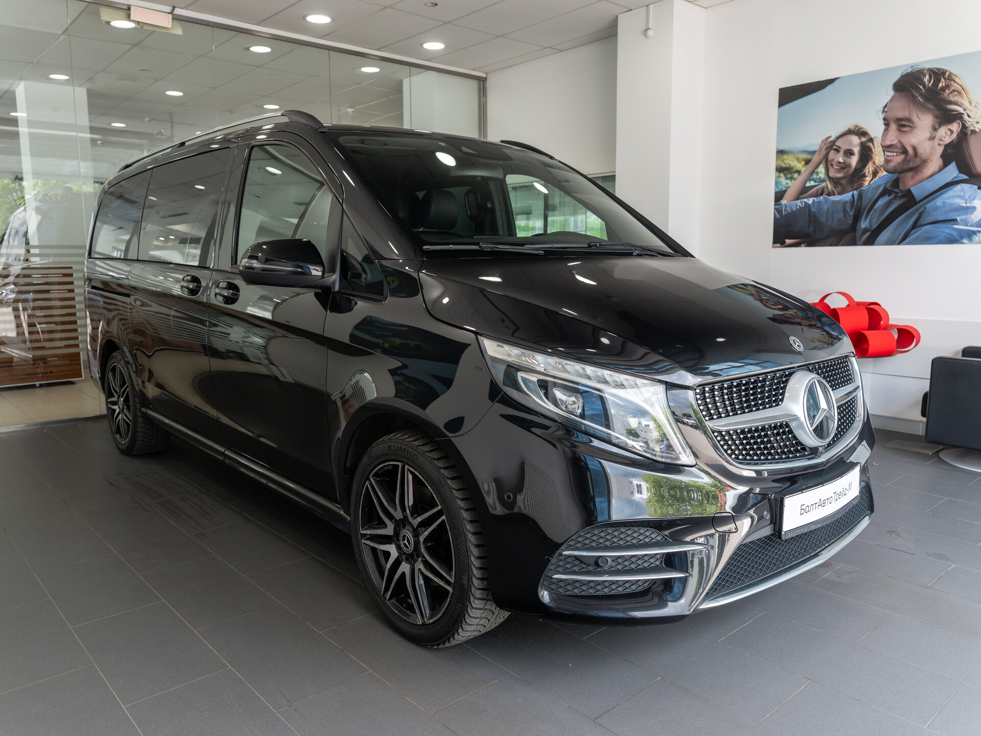 Автомобиль Mercedes-Benz V-Класс 250 d длинный 2.1d AT (190 л.с.) 4WD - 3