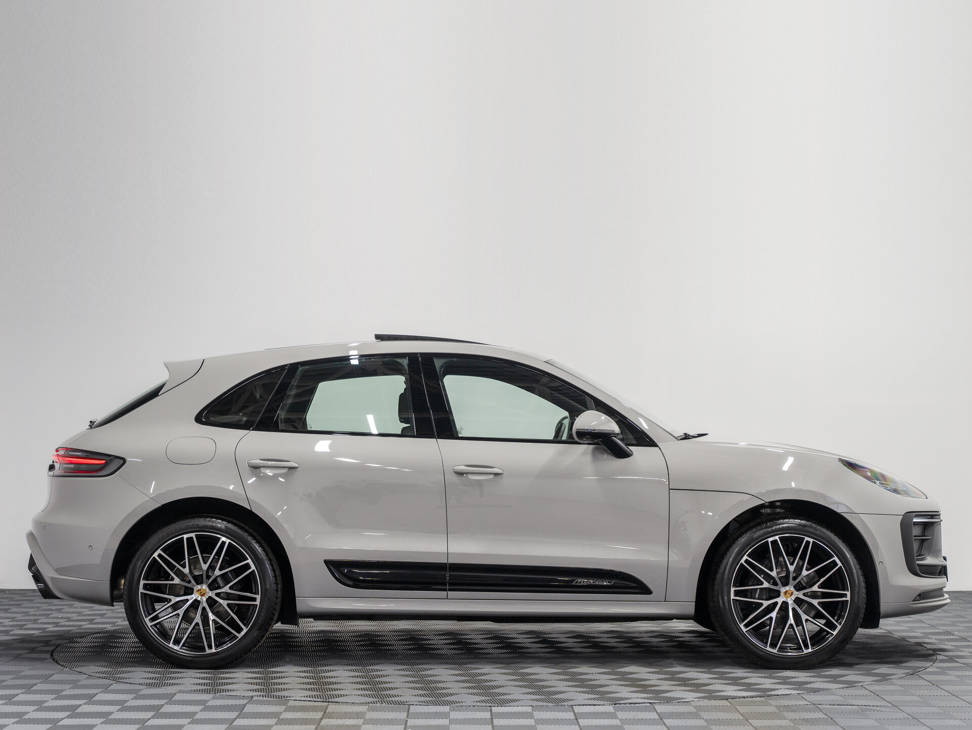 Автомобиль Porsche Macan 2.0 AMT (265 л.с.) 4WD - 6