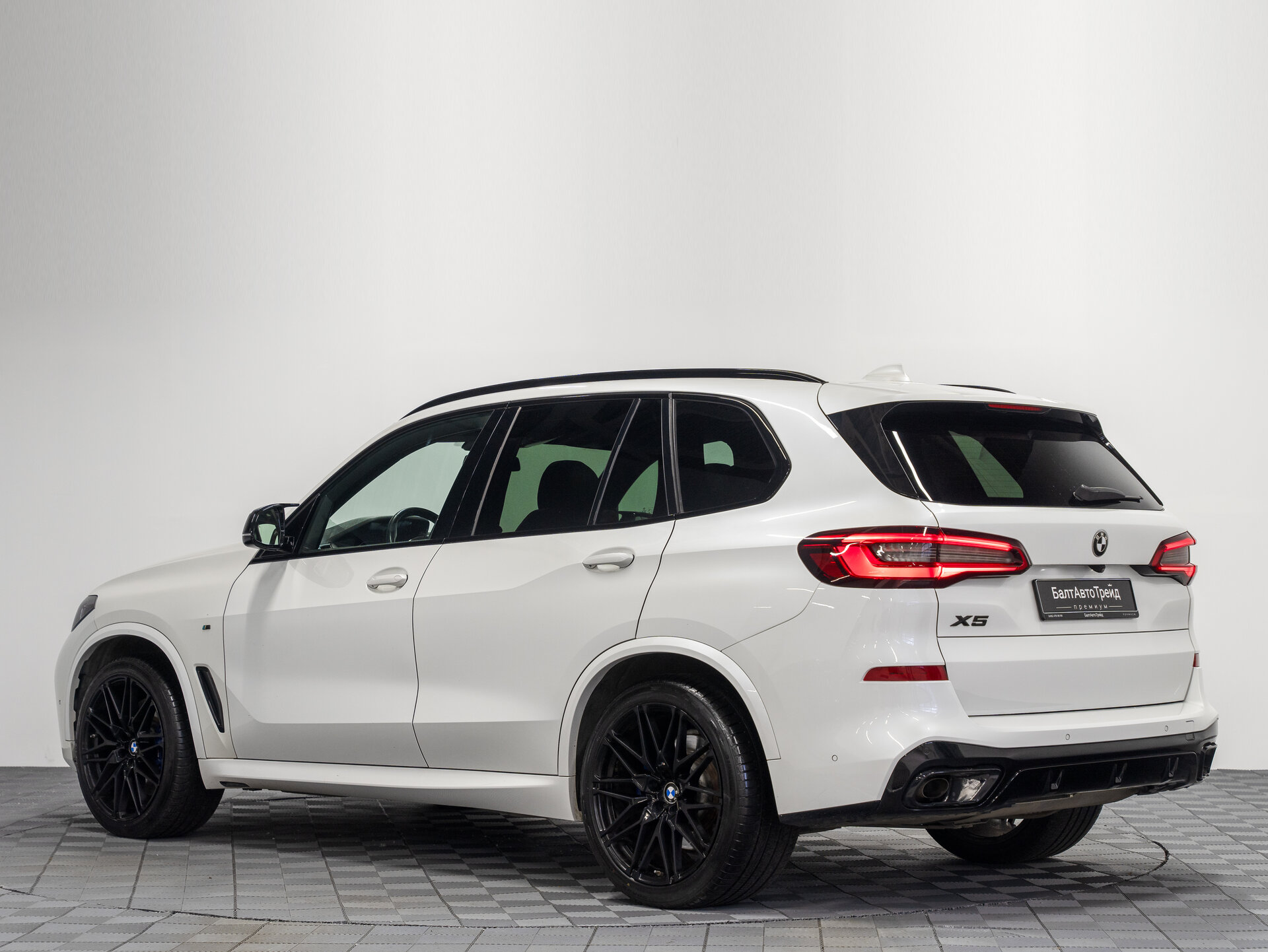 Автомобиль BMW X5 30d 3.0d AT (265 л.с.) 4WD - 10