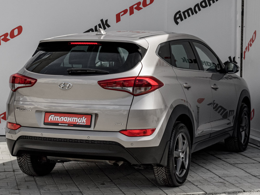 Купить Hyundai Tucson 2.0 AT (150 л.с.) 4WD, 2016 в Екатеренбурге