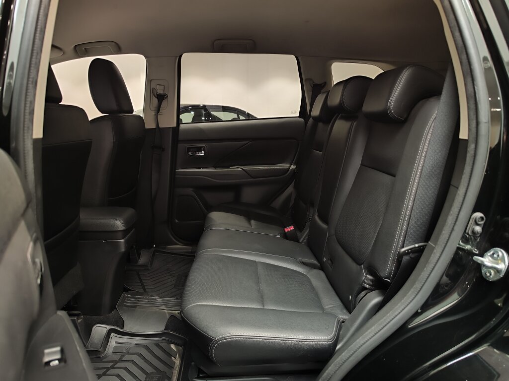 Автомобиль Mitsubishi Outlander 2.0 CVT (146 л.с.) 4WD - 9