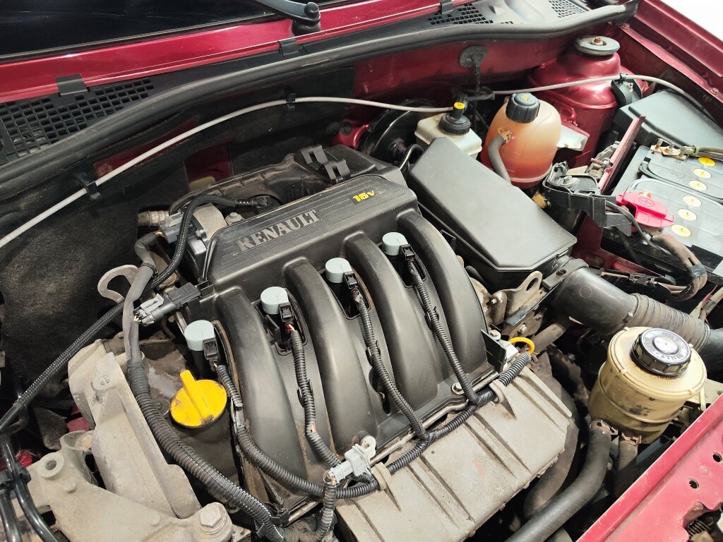 Автомобиль Renault Sandero Stepway 1.6 AT (103 л.с.) - 18