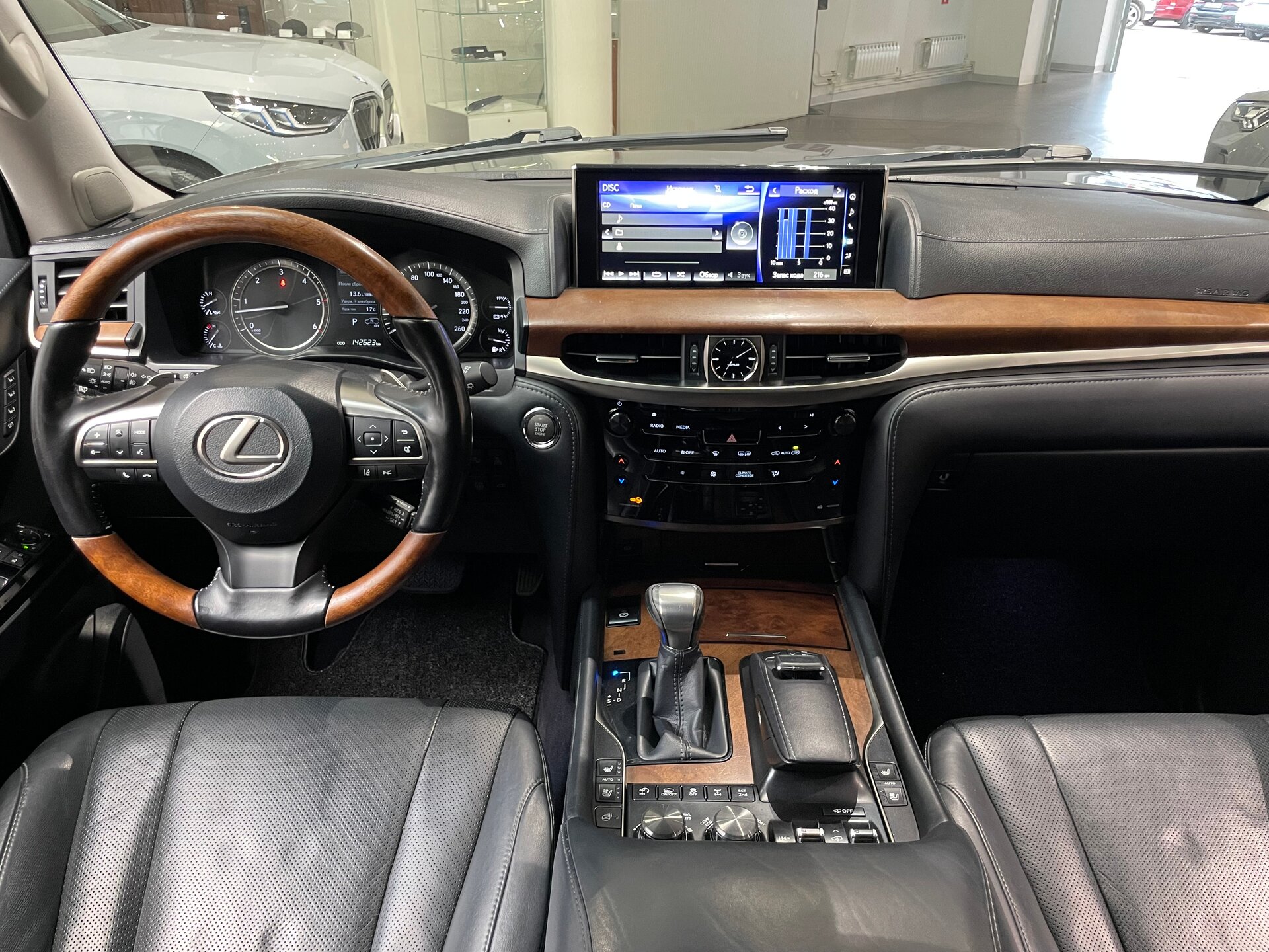 Автомобиль Lexus LX 450d 4.5d AT (272 л.с.) 4WD - 12