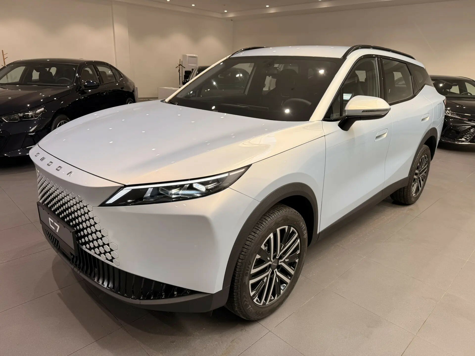 Автомобиль Omoda C7 1.6 AMT (150 л.с.) - 2