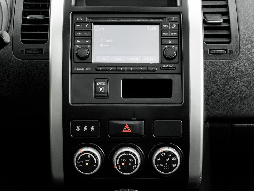Купить Nissan X-Trail 2.5 CVT (170 л.с.) 4WD, 2013 в Екатеренбурге