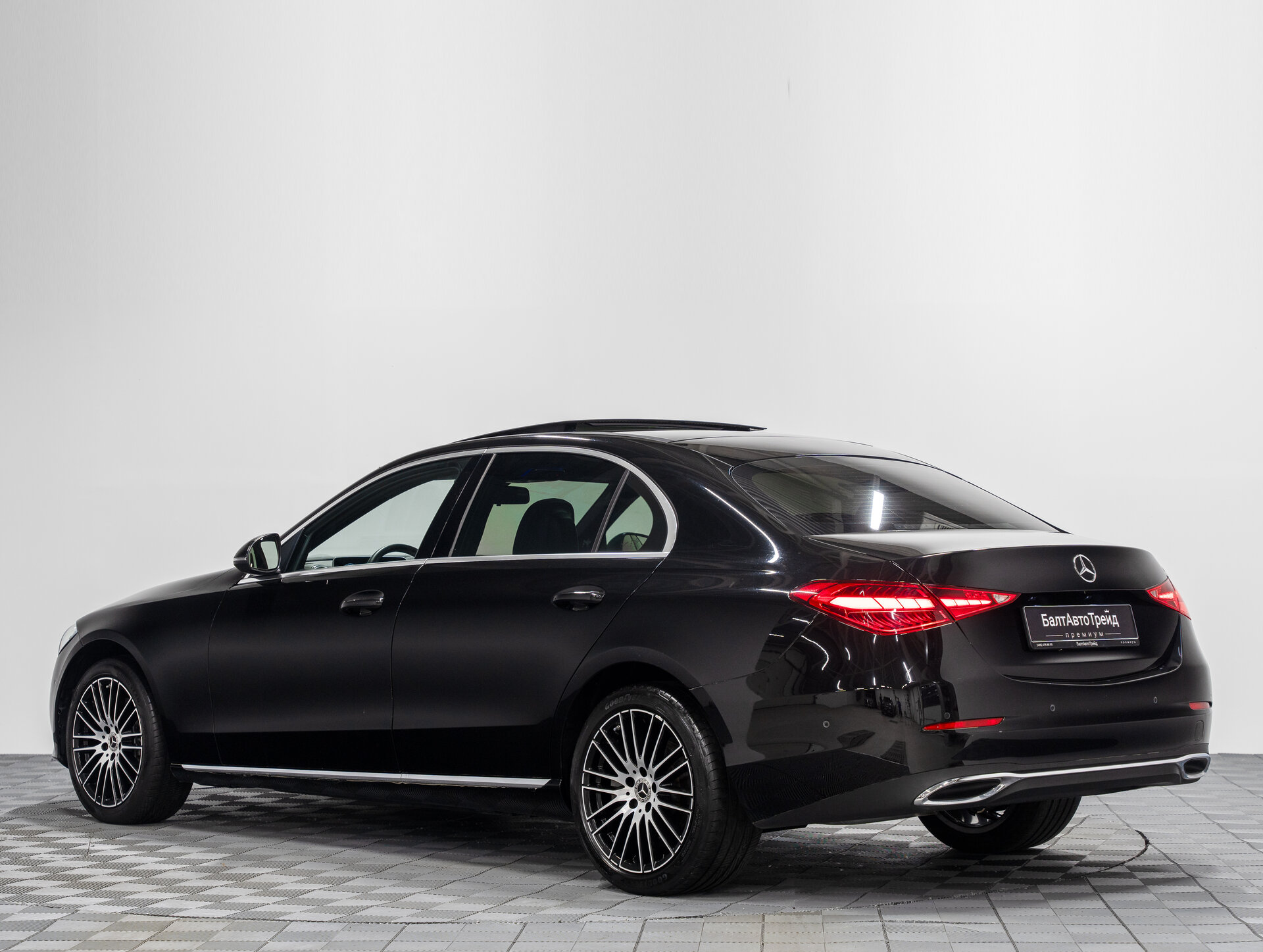 Автомобиль Mercedes-Benz C-Класс 260 L 1.5 AT (204 л.с.) - 9