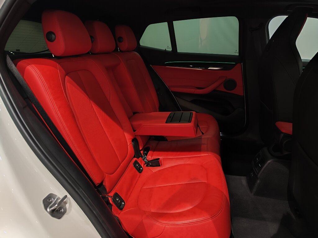 Автомобиль BMW X2 M35i 2.0 AT (306 л.с.) 4WD - 11
