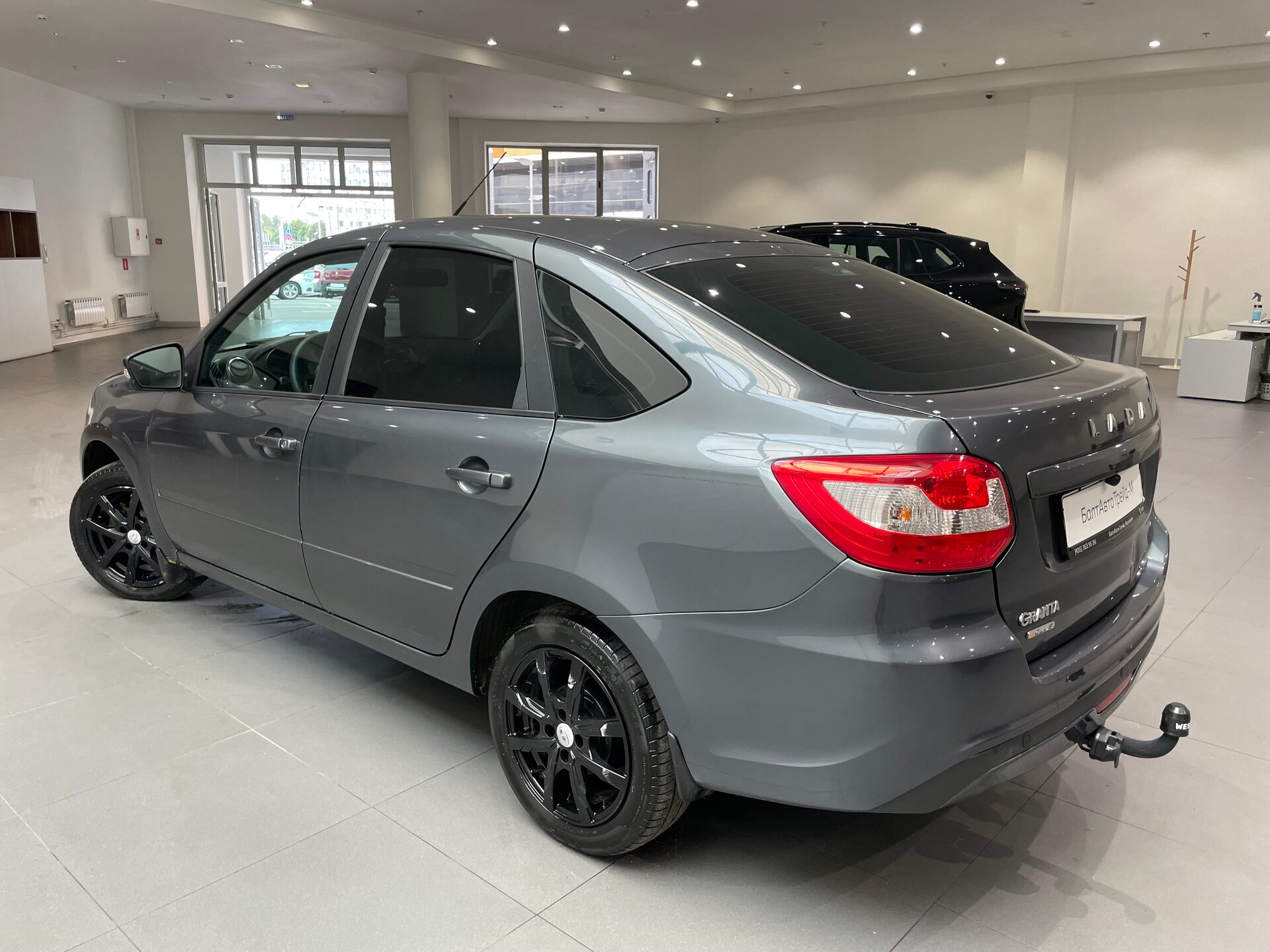 Автомобиль Lada (ВАЗ) Granta 1.6 AT (98 л.с.) - 4