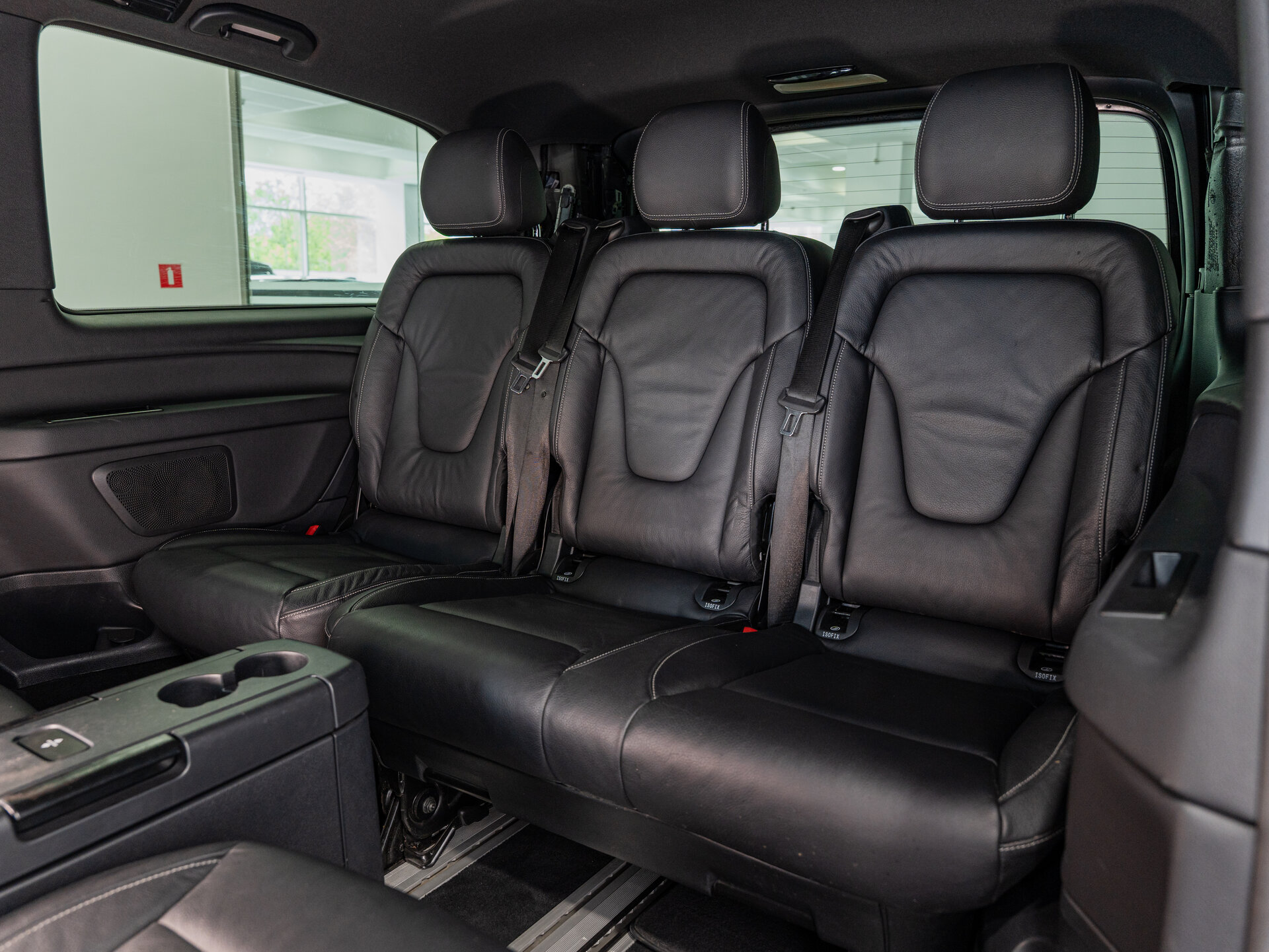 Автомобиль Mercedes-Benz V-Класс 250 d длинный 2.1d AT (190 л.с.) 4WD - 17