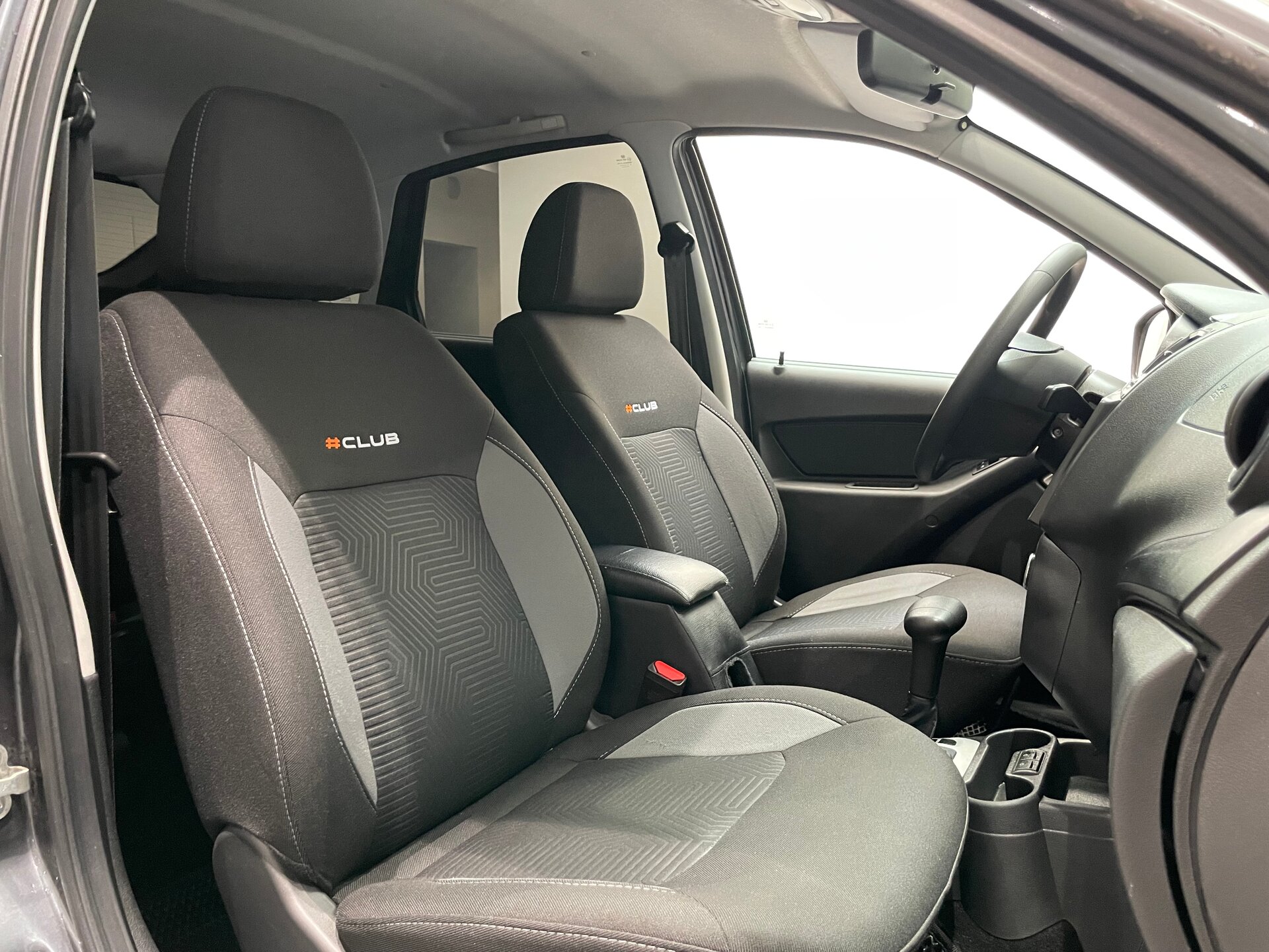 Автомобиль Lada (ВАЗ) Granta 1.6 AT (98 л.с.) - 12