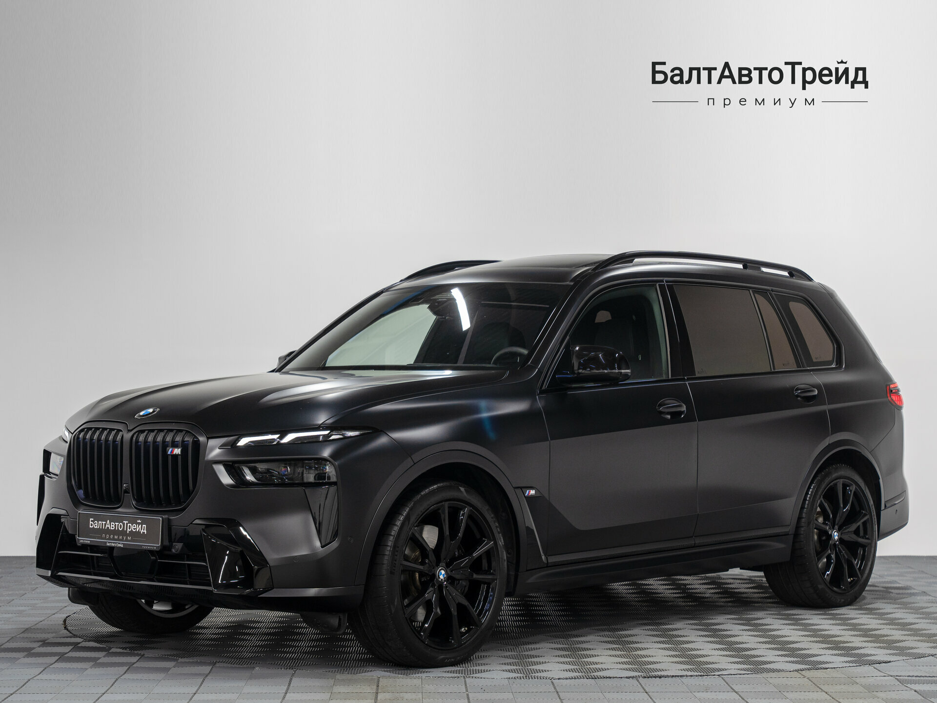 Автомобиль BMW X7 M60i 4.4 AT (530 л.с.) 4WD - 1