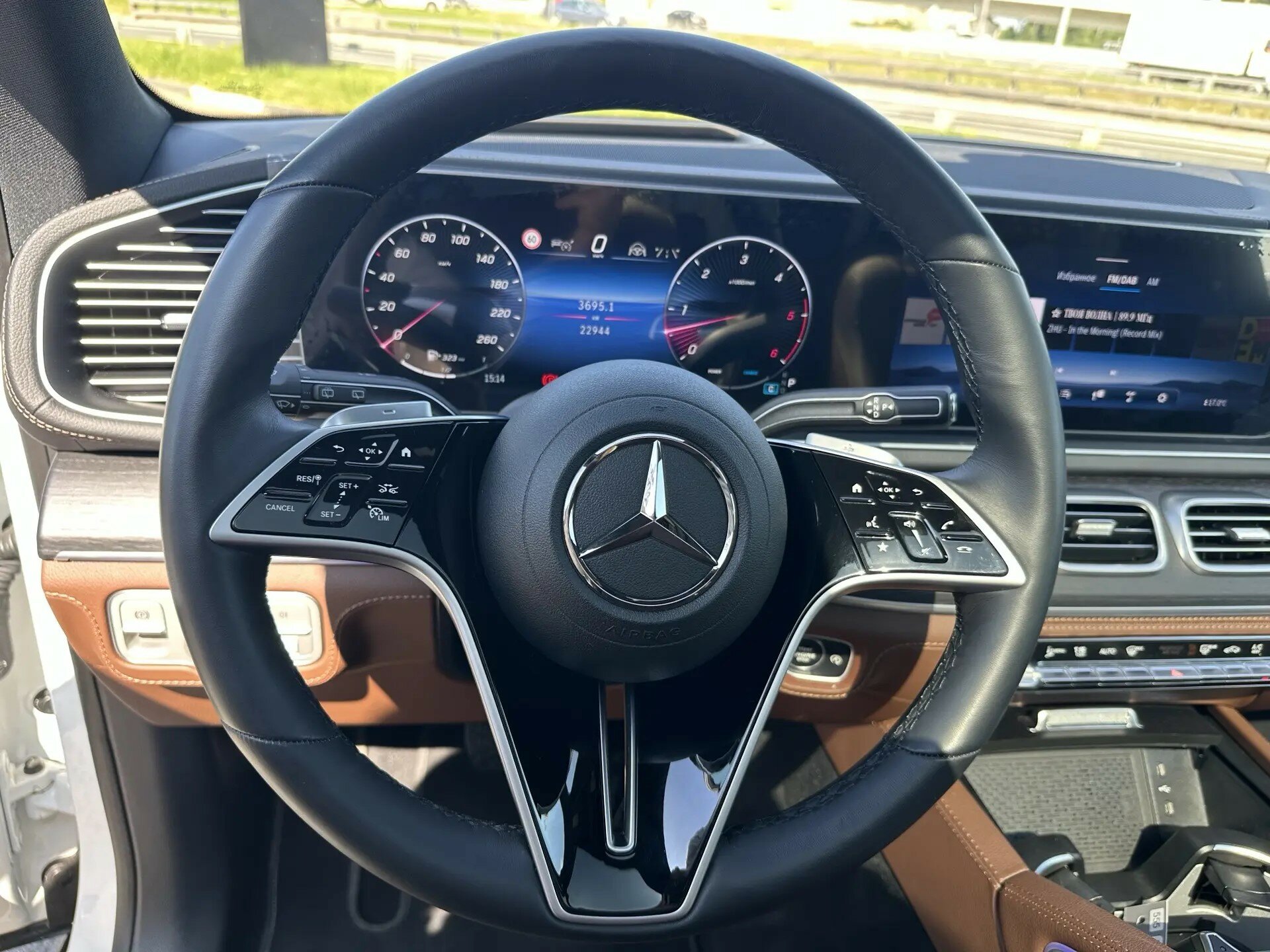 Автомобиль Mercedes-Benz GLE 450 d 3.0d AT (367 л.с.) 4WD - 8