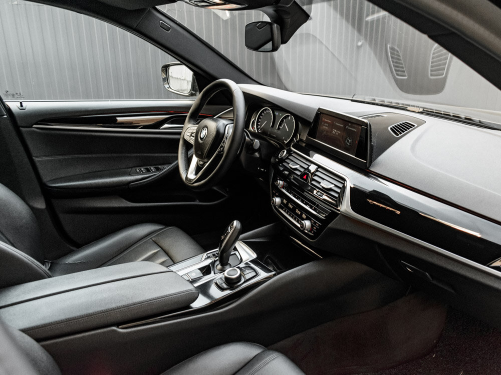 Купить BMW 5 серии 520d xDrive 2.0d AT (190 л.с.) 4WD, 2019 в Екатеренбурге