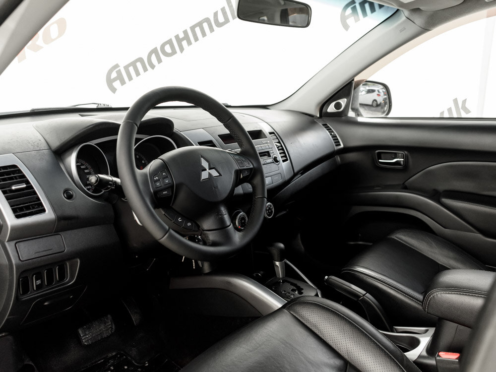 Купить Mitsubishi Outlander 3.0 AT (220 л.с.) 4WD, 2008 в Екатеренбурге