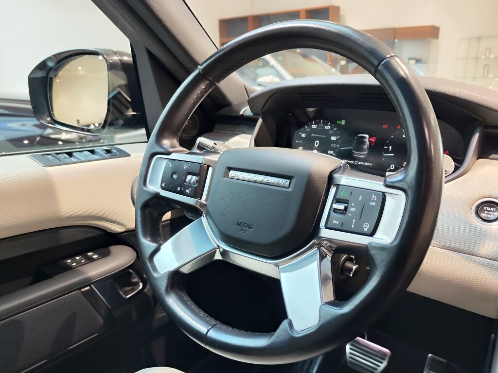 Автомобиль Land Rover Discovery D250 3.0d AT (249 л.с.) 4WD - 15