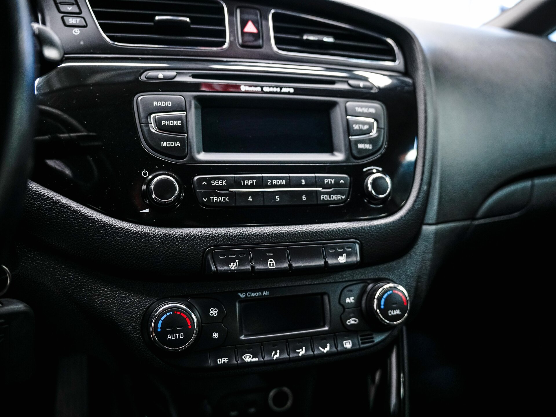Kia Ceed 2013 22