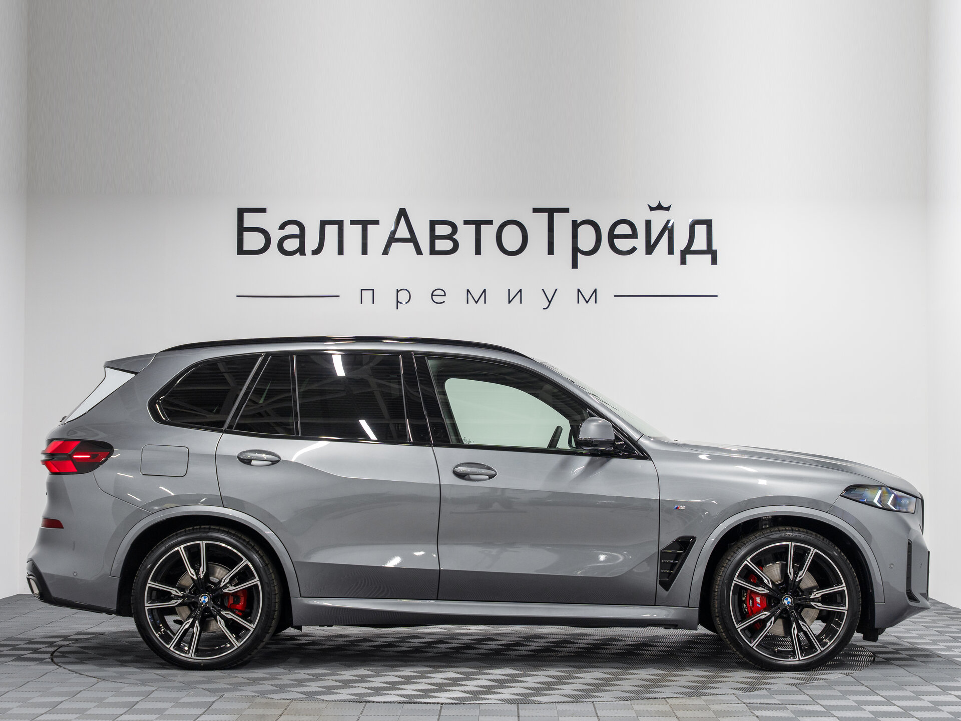 Автомобиль BMW X5 30d 3.0d AT (286 л.с.) 4WD - 6
