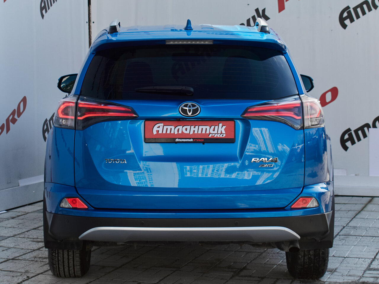 Купить Toyota RAV4 2.0 CVT (146 л.с.) 4WD, 2016 в Екатеренбурге