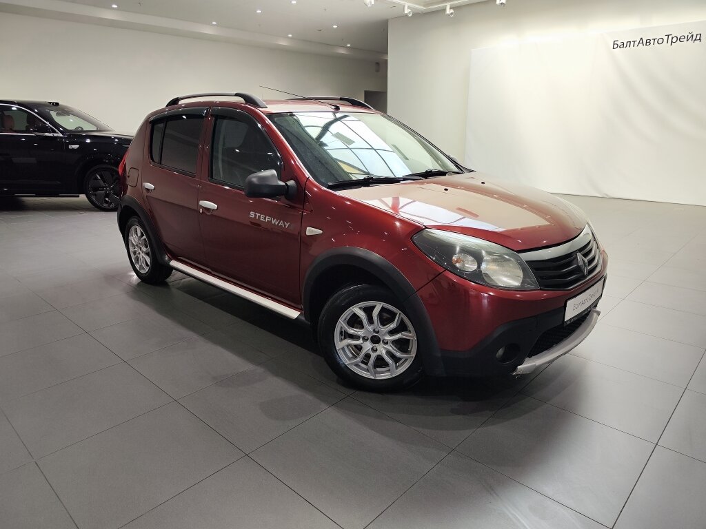 Автомобиль Renault Sandero Stepway 1.6 AT (103 л.с.) - 3