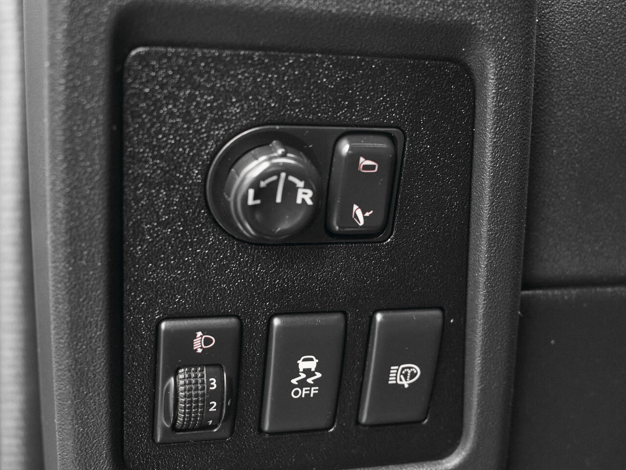 Купить Nissan Qashqai 1.6 CVT (117 л.с.), 2013 в Екатеренбурге