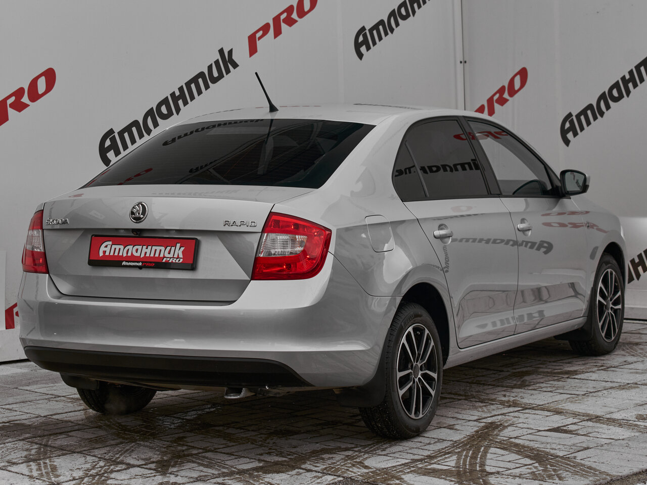 Купить Skoda Rapid 1.6 AT (105 л.с.), 2014 в Екатеренбурге