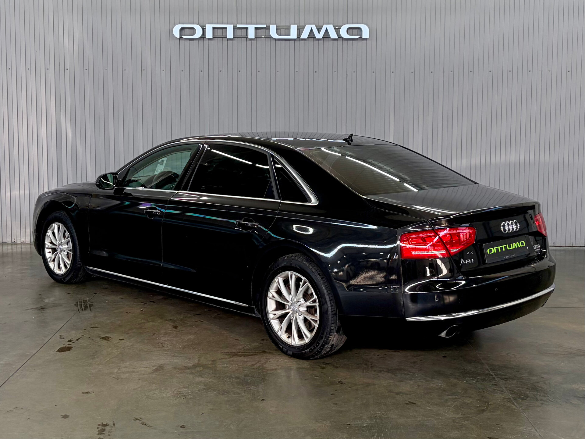 Audi A8 