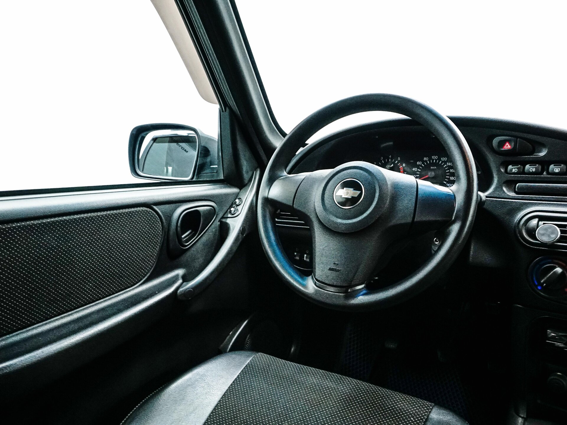 Chevrolet Niva 2012 12
