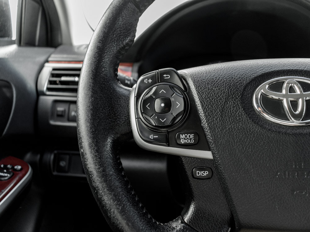 Купить Toyota Camry 2.5 AT (181 л.с.), 2013 в Екатеренбурге