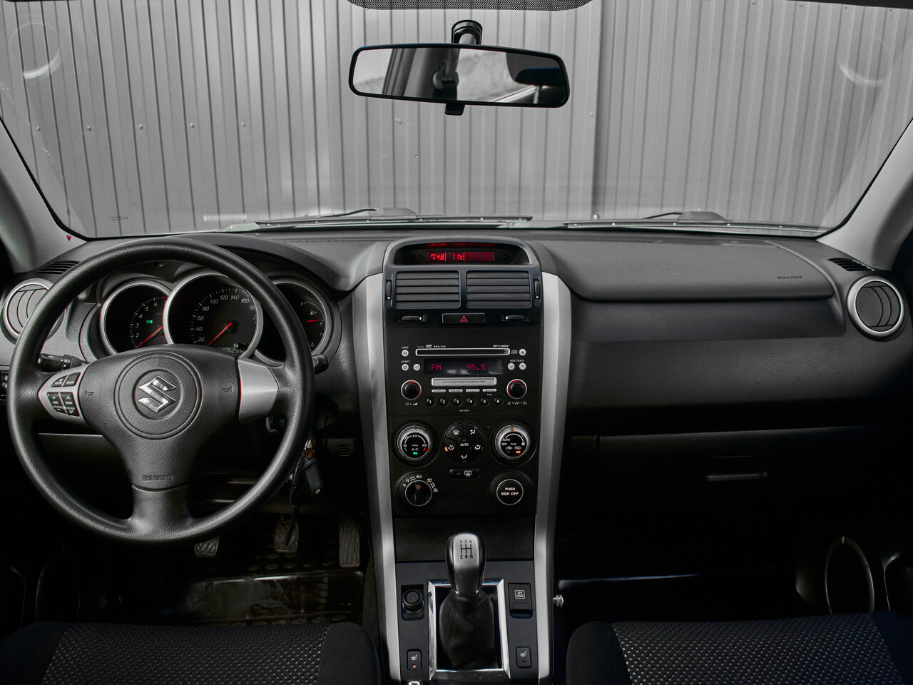 Купить Suzuki Grand Vitara 2.0 MT (140 л.с.) 4WD, 2008 в Екатеренбурге