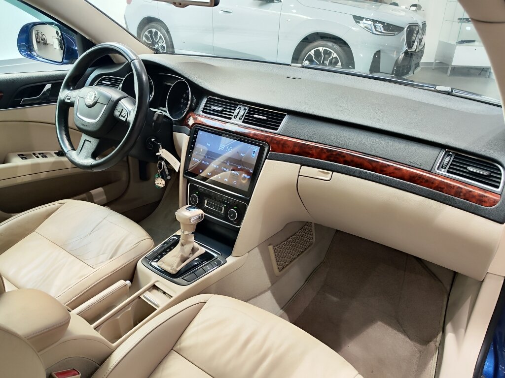 Автомобиль Skoda Superb 3.6 AMT (260 л.с.) 4WD - 16