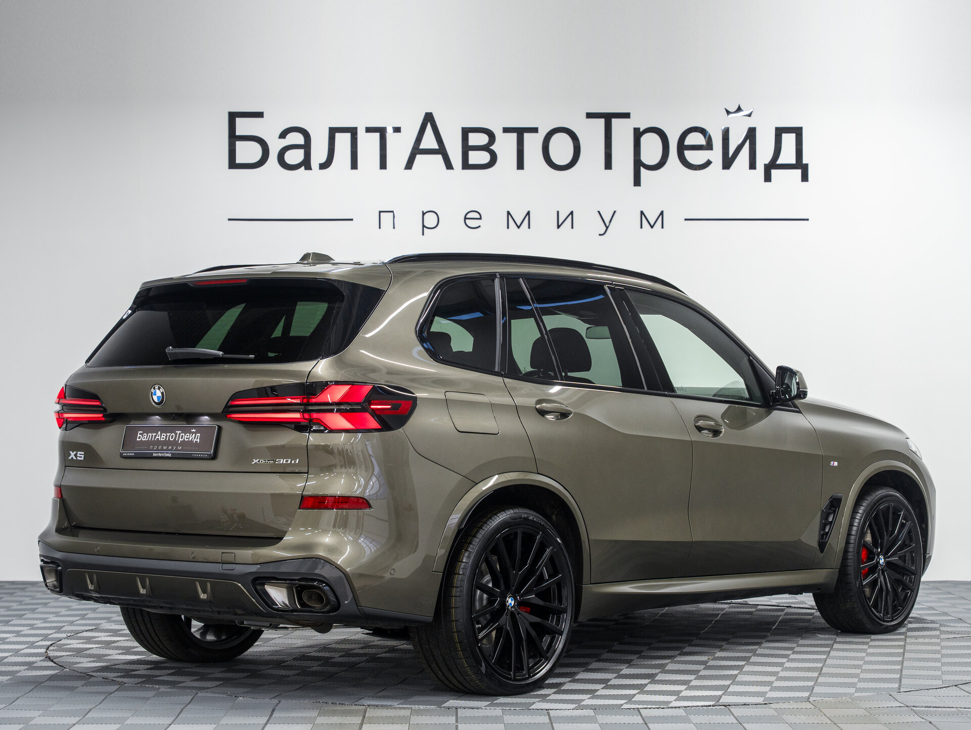 Автомобиль BMW X5 30d 3.0d AT (286 л.с.) 4WD - 7