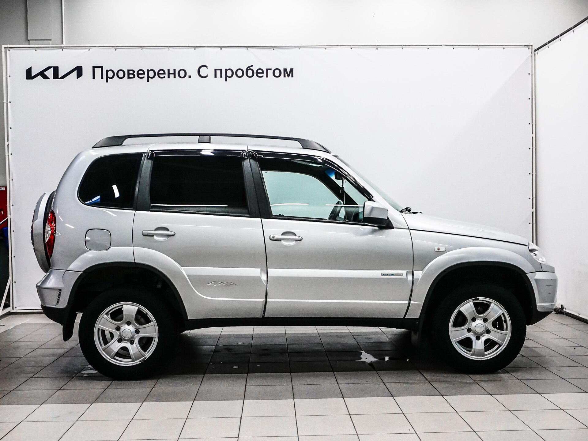 Chevrolet Niva 2012 6