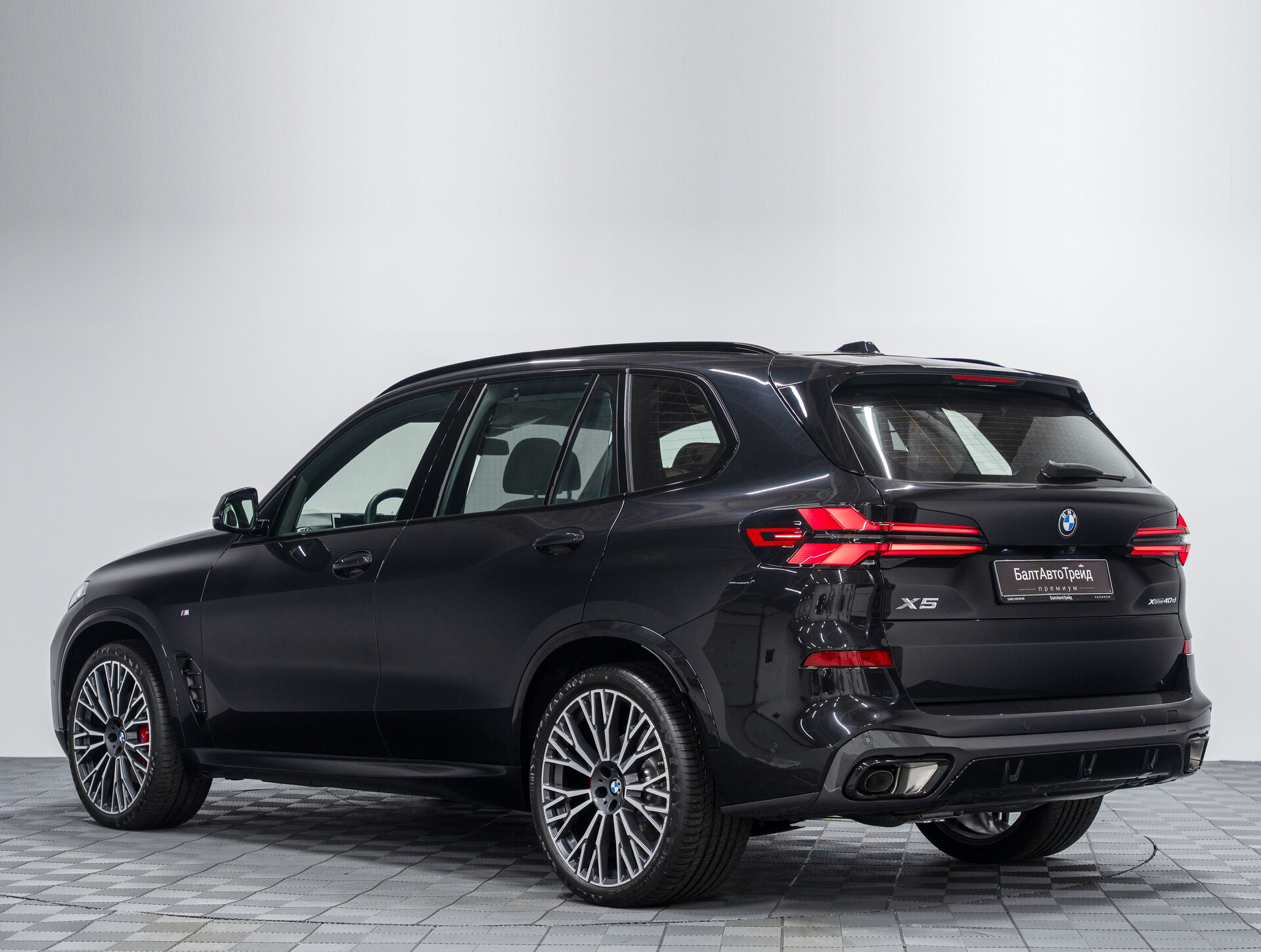 Автомобиль BMW X5 40d 3.0d AT (352 л.с.) 4WD - 10