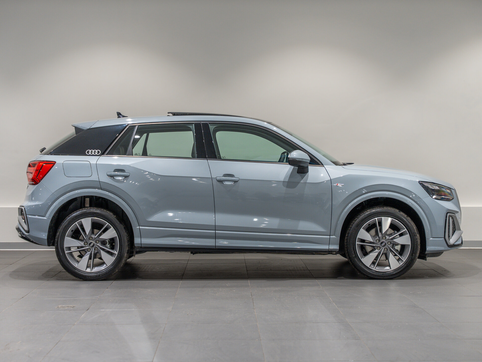 Автомобиль Audi Q2 35 TFSI 1.5 AMT (160 л.с.) - 4