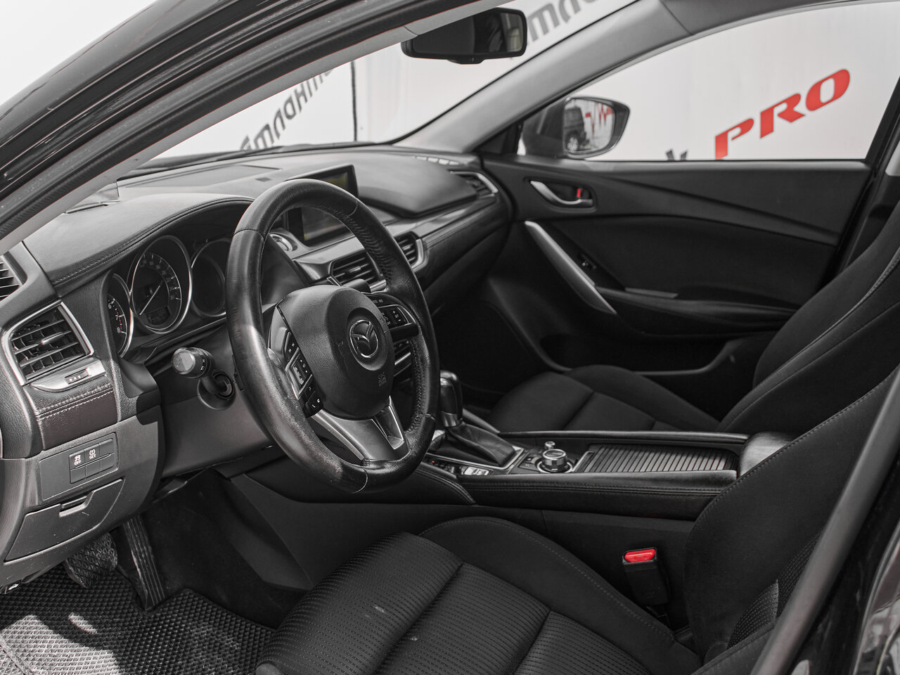 Купить Mazda 6 2.0 AT (150 л.с.), 2015 в Екатеренбурге