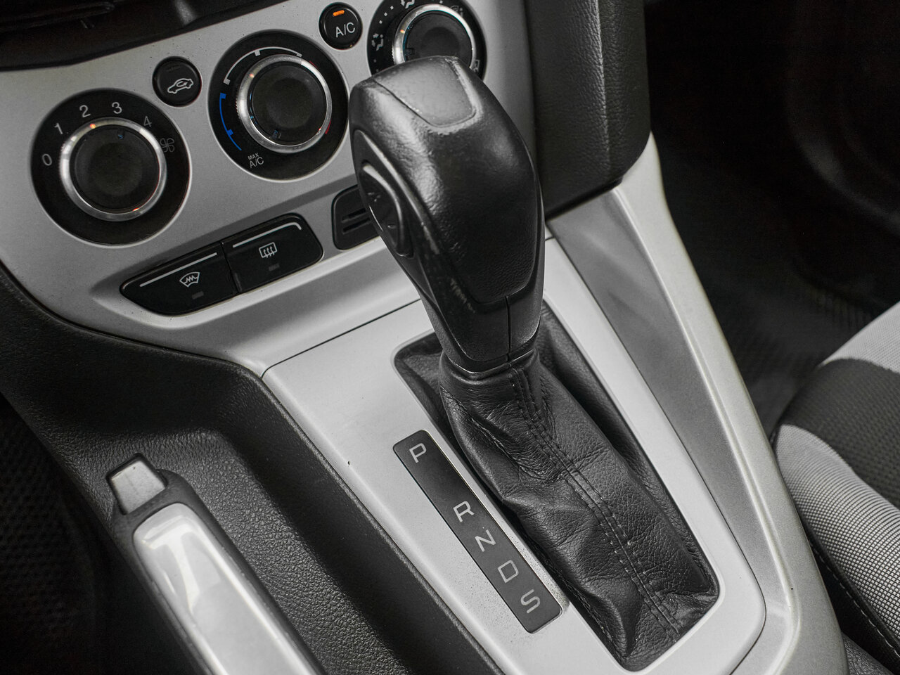Купить Ford Focus 2.0 AMT (150 л.с.), 2012 в Екатеренбурге
